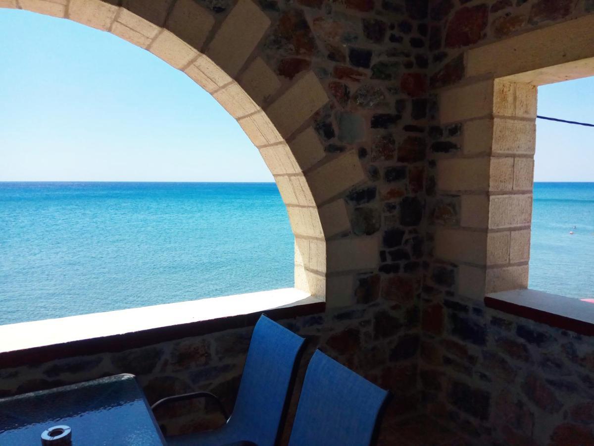 Zea Waves Apartments Kastri  Exterior photo